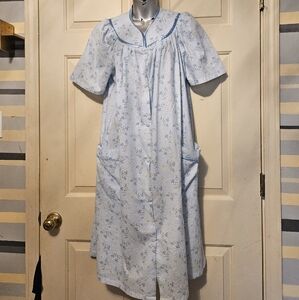 Morning Glory by Jasmine Rose Women’s Floral Blue  Snaps House coat Robe